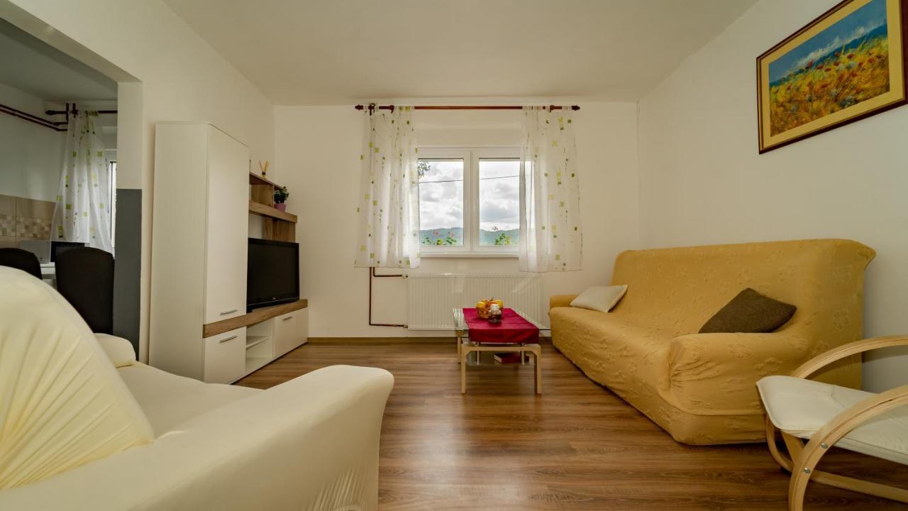 Apartman Gradina Gomirje ภายนอก รูปภาพ